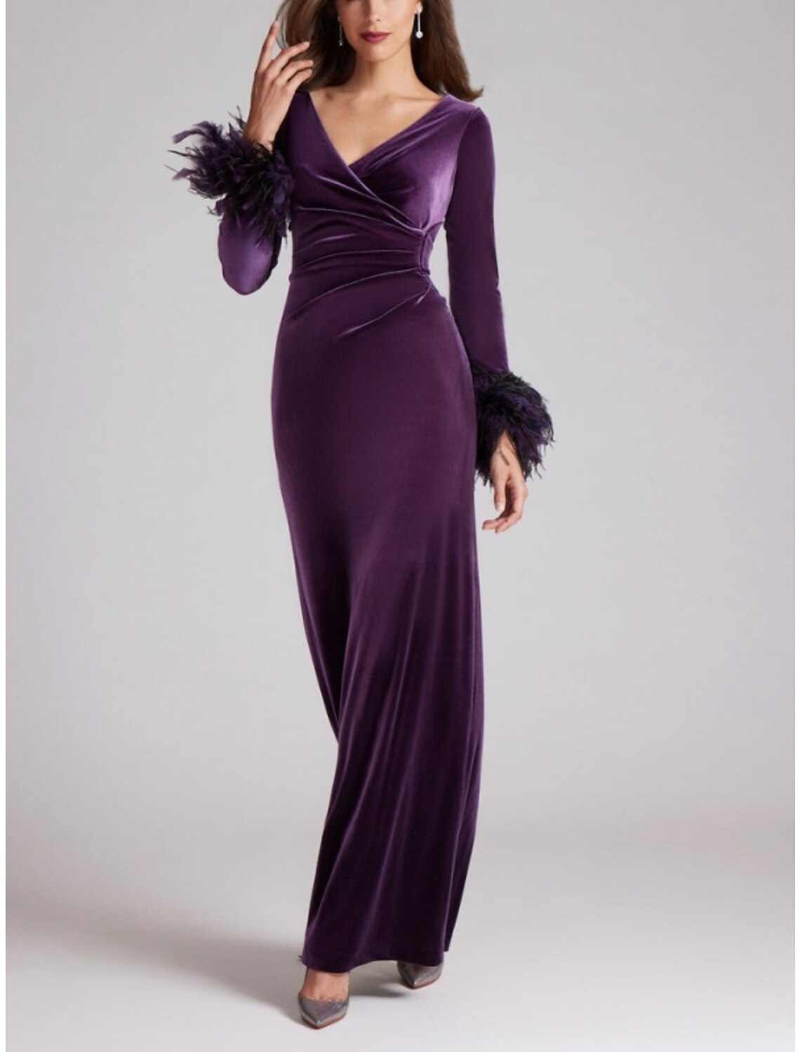 Sheath / Column Evening Gown Elegant Dress Formal Ankle Length Long Sleeve V Neck Velvet with Feather Ruched Slit 2025