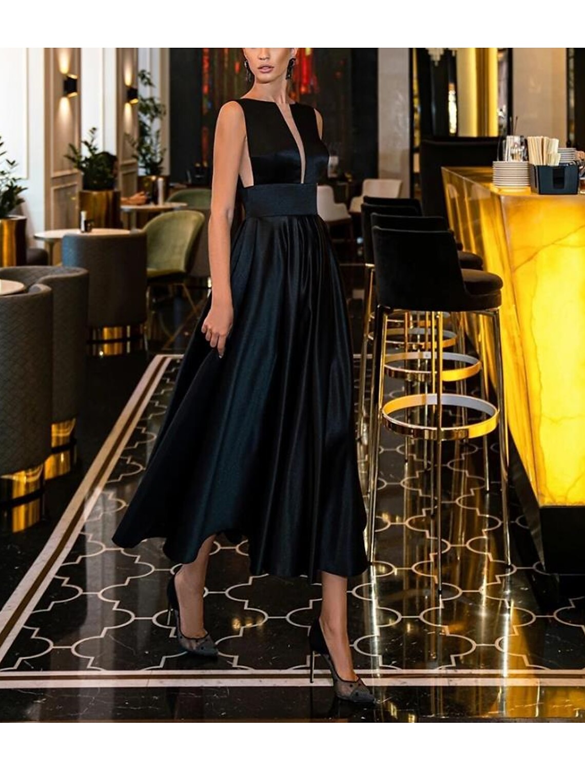 Abito da sera a trapezio, con scollo a V, per fidanzamento, matrimonio, festa, strascico a ruota, senza maniche, scollo gioiello, in raso italiano, senza schienale, con elegante colore puro