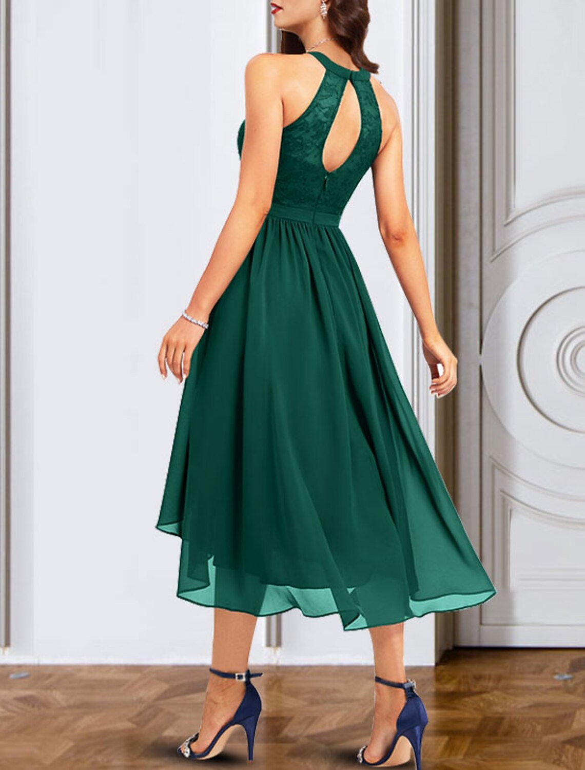 Vestido de cóctel de corte A, corte en A, para invitada de boda, graduación, largo hasta la rodilla, sin mangas, cuello halter, de gasa con apliques, color puro