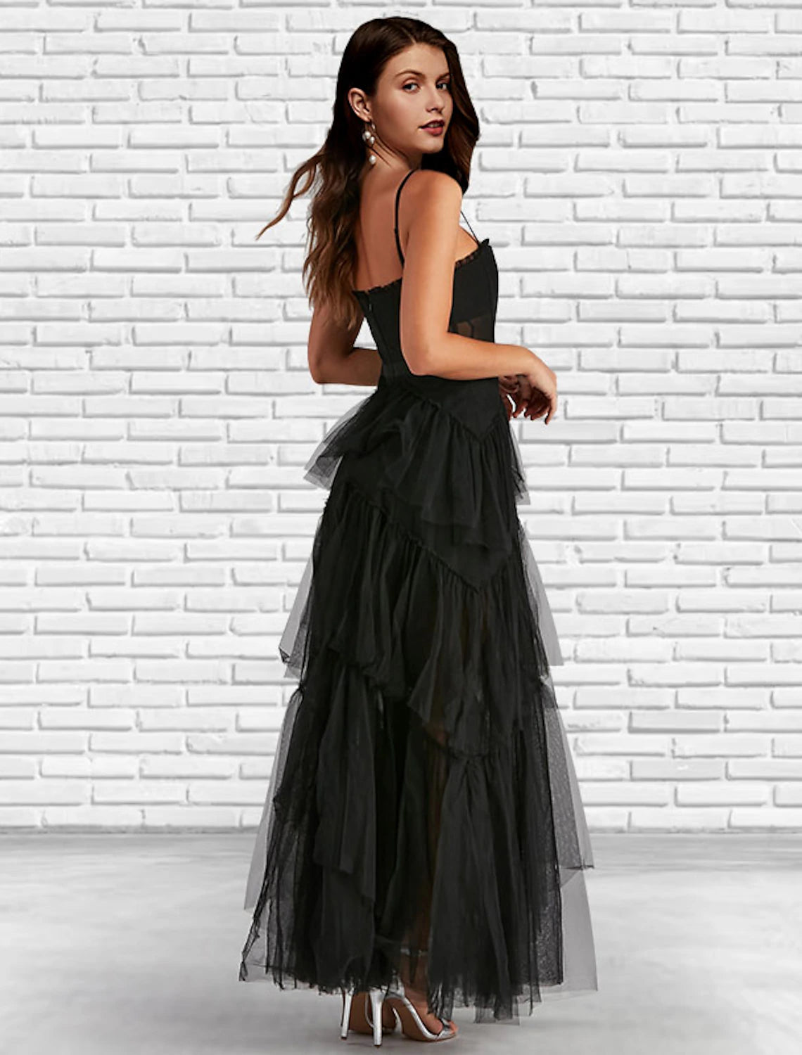 Black Tulle A-Line Floor-Length Evening Dress with Structured Bodice and Tiered Skirt