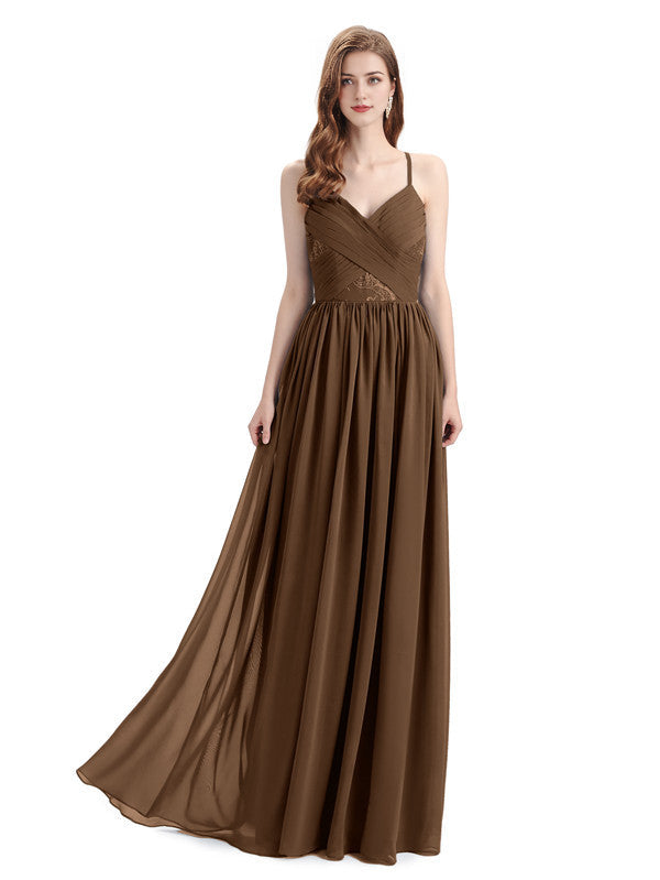 Elegantes vestidos de dama de honor de gasa con tirantes finos, corte A, escote en V y largo hasta el suelo