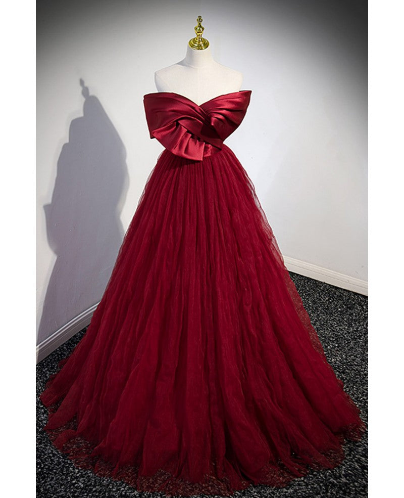 Vestido de noche único y elegante de color rojo vino, sin tirantes, con hombros descubiertos, corte princesa en forma de A, lazo, manga corta, espalda descubierta, tirantes y largo hasta el suelo.
