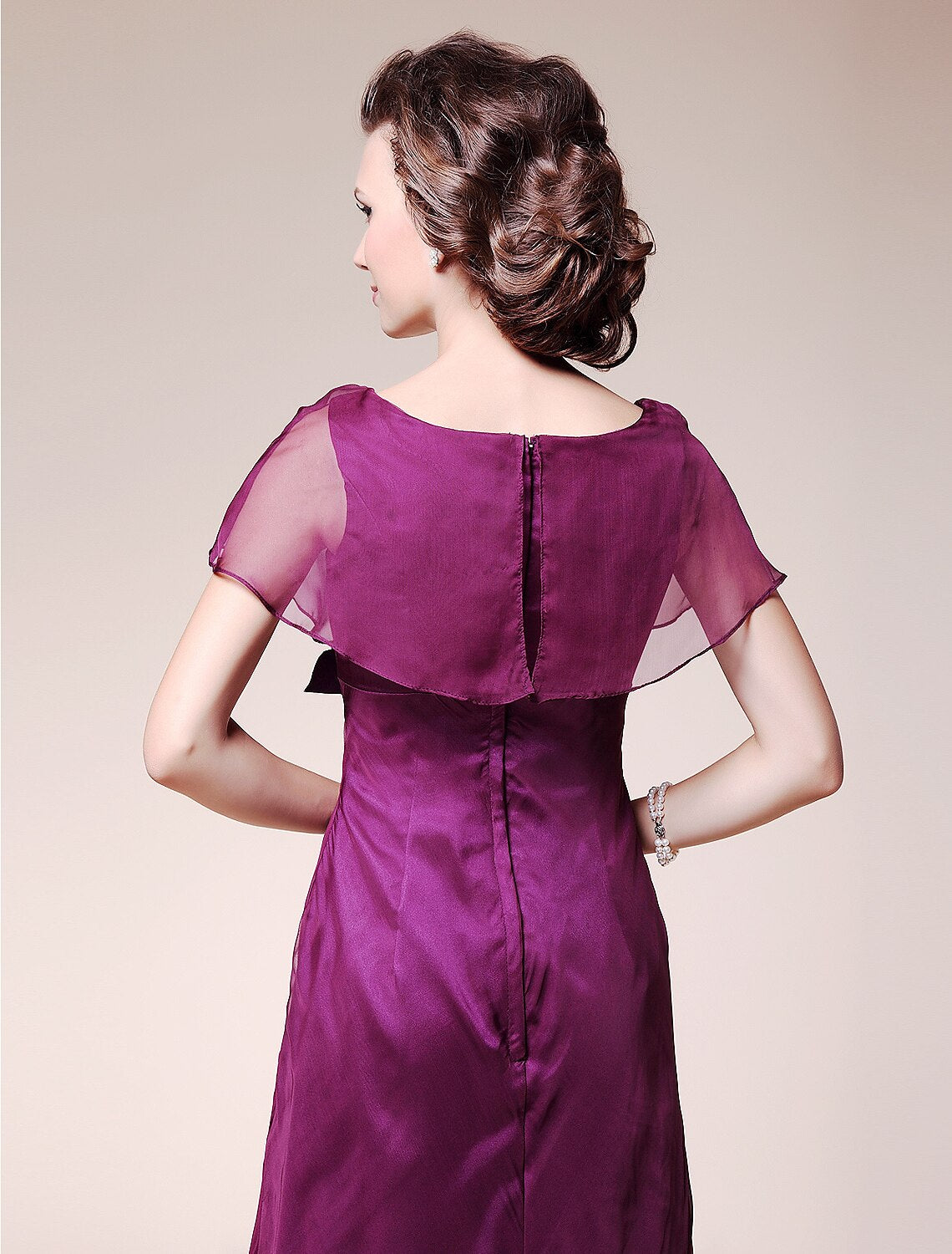 A-Line Mother of the Bride Dress Elegant V Neck Floor Length Chiffon Short Sleeve No with Ruffles Flower