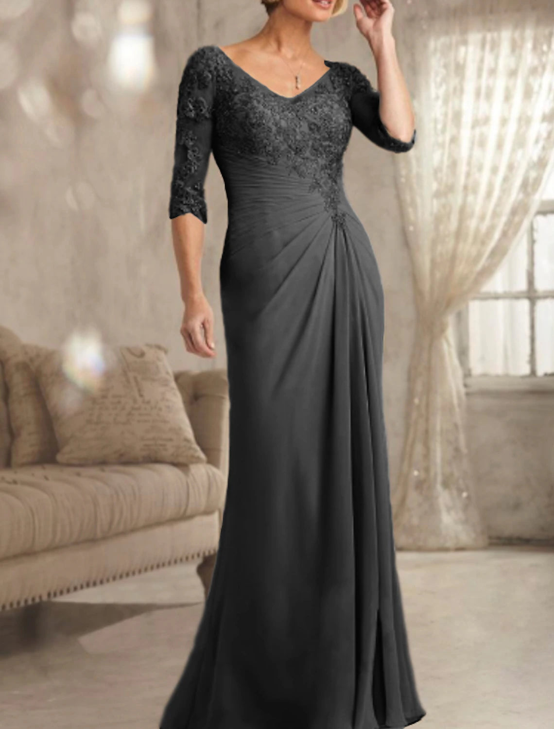 Abito da cerimonia per la madre della sposa, a tubino, con scollo a V, sexy, trasparente, lungo fino al pavimento, in chiffon e pizzo, a mezza manica con pizzo