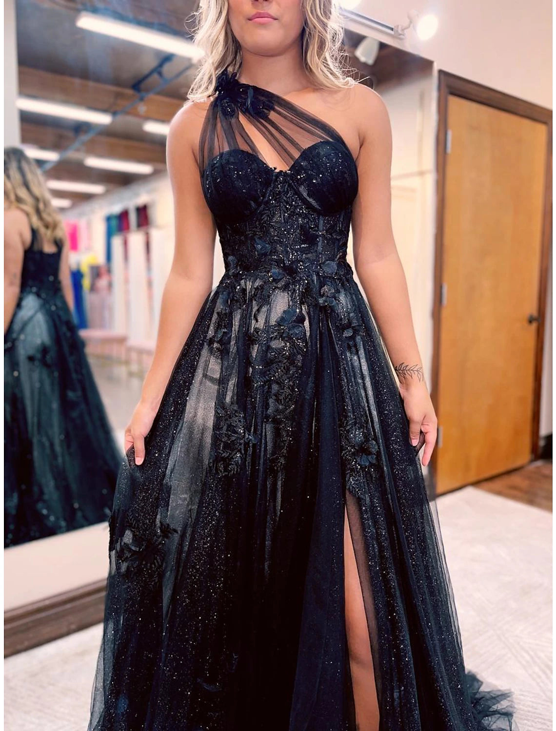 Black Glitter Tulle A-Line One Shoulder Floor-Length Dress with High Slit and Floral Appliques