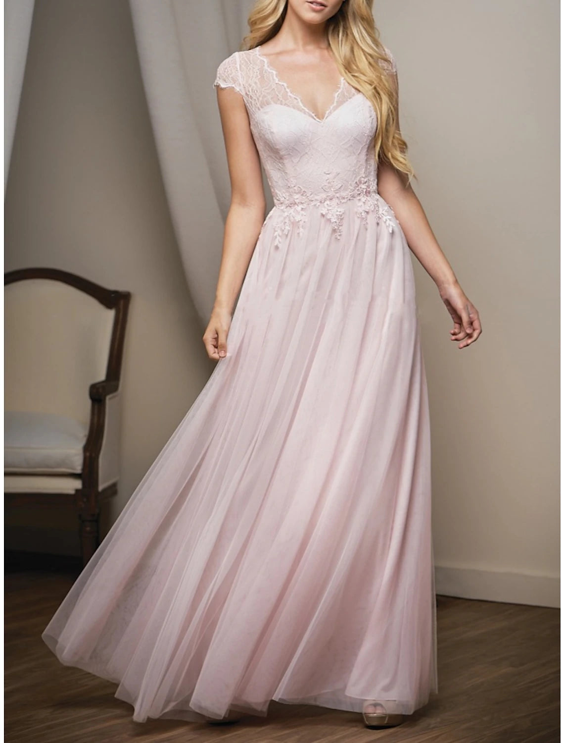 Abito da damigella d'onore a trapezio, scollo a V, manica corta, elegante, lunghezza pavimento, in tulle con pizzo/arricciature