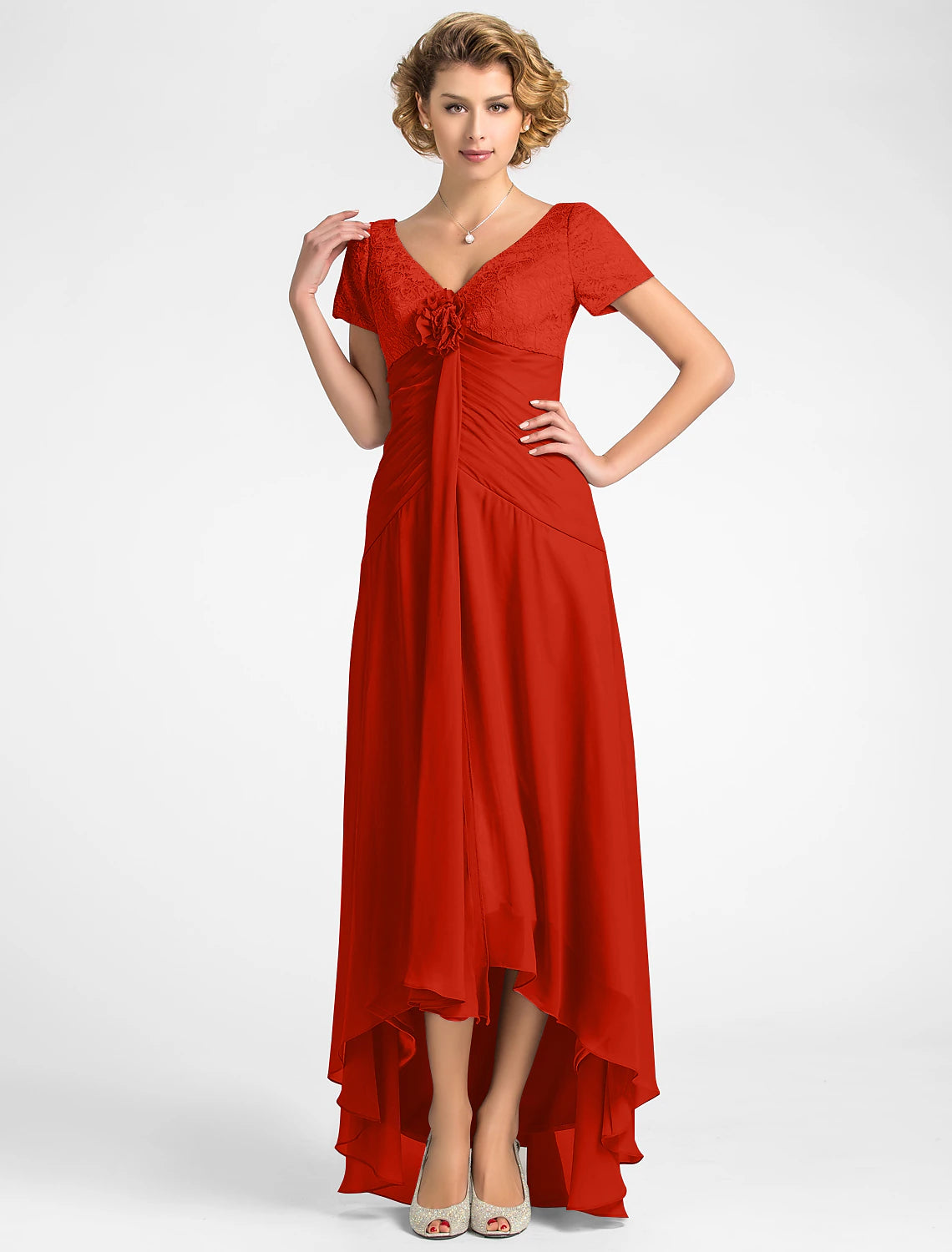 Abito da madre della sposa a trapezio con scollo a V asimmetrico, in chiffon, a maniche corte, con pieghe e fiori