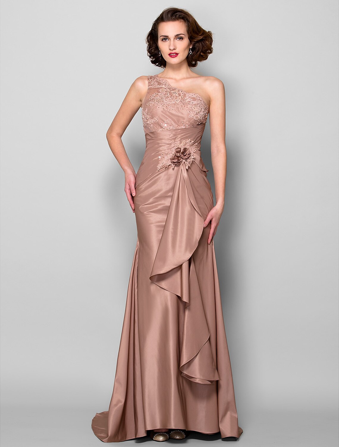 Vestido de sirena/trompeta para madre de la novia, floral, de un solo hombro, con cola larga y encaje de tafetán, sin mangas y con flores