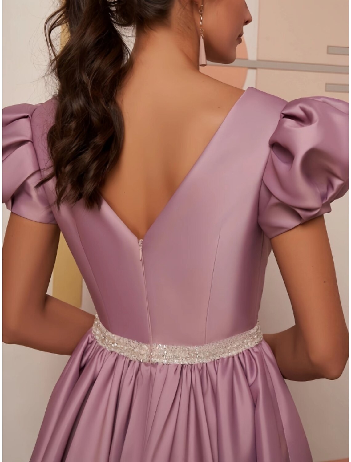 Vestidos de cóctel de corte A, vestido de fiesta, boda, cumpleaños, largo hasta la rodilla, manga corta, cuello en V, satén con pliegues y lentejuelas