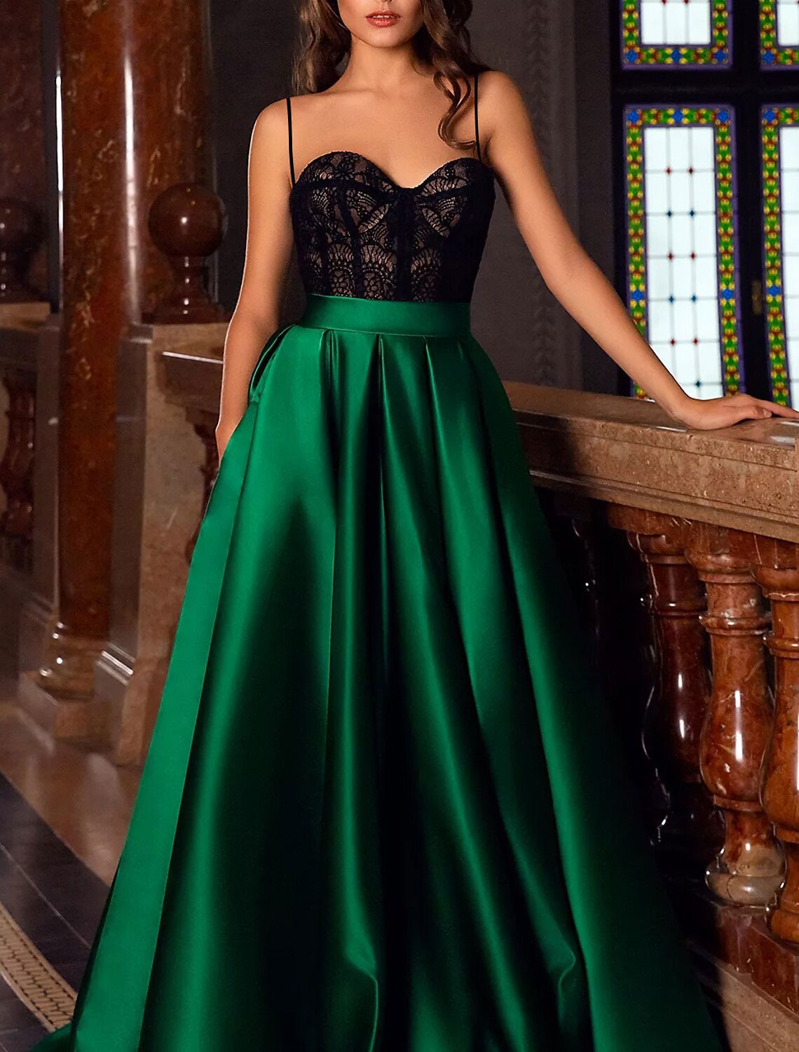 Emerald Satin A-Line Floor-Length Dress with Sweetheart Neckline and High Slit
