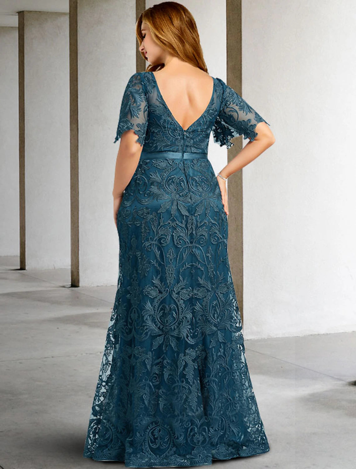 Vestido de madre de la novia de dos piezas, corte tubo/columna, talla grande, escote joya, cola larga/cepillo, encaje, manga corta, sin mangas, con apliques de faja/cinta