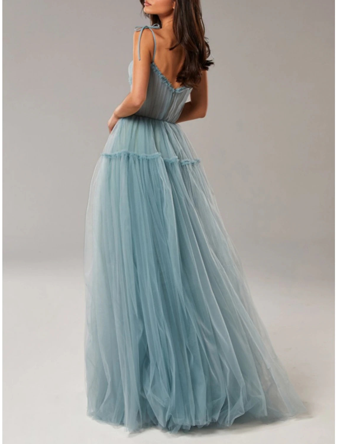 Vestido de noche elegante de corte A, formal, largo hasta el suelo, sin mangas, tirantes finos, tul con lazo(s) y pliegues.