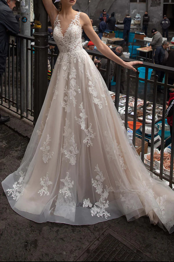 Vestido de novia estilo princesa romántico con encaje, escote en V y corte A