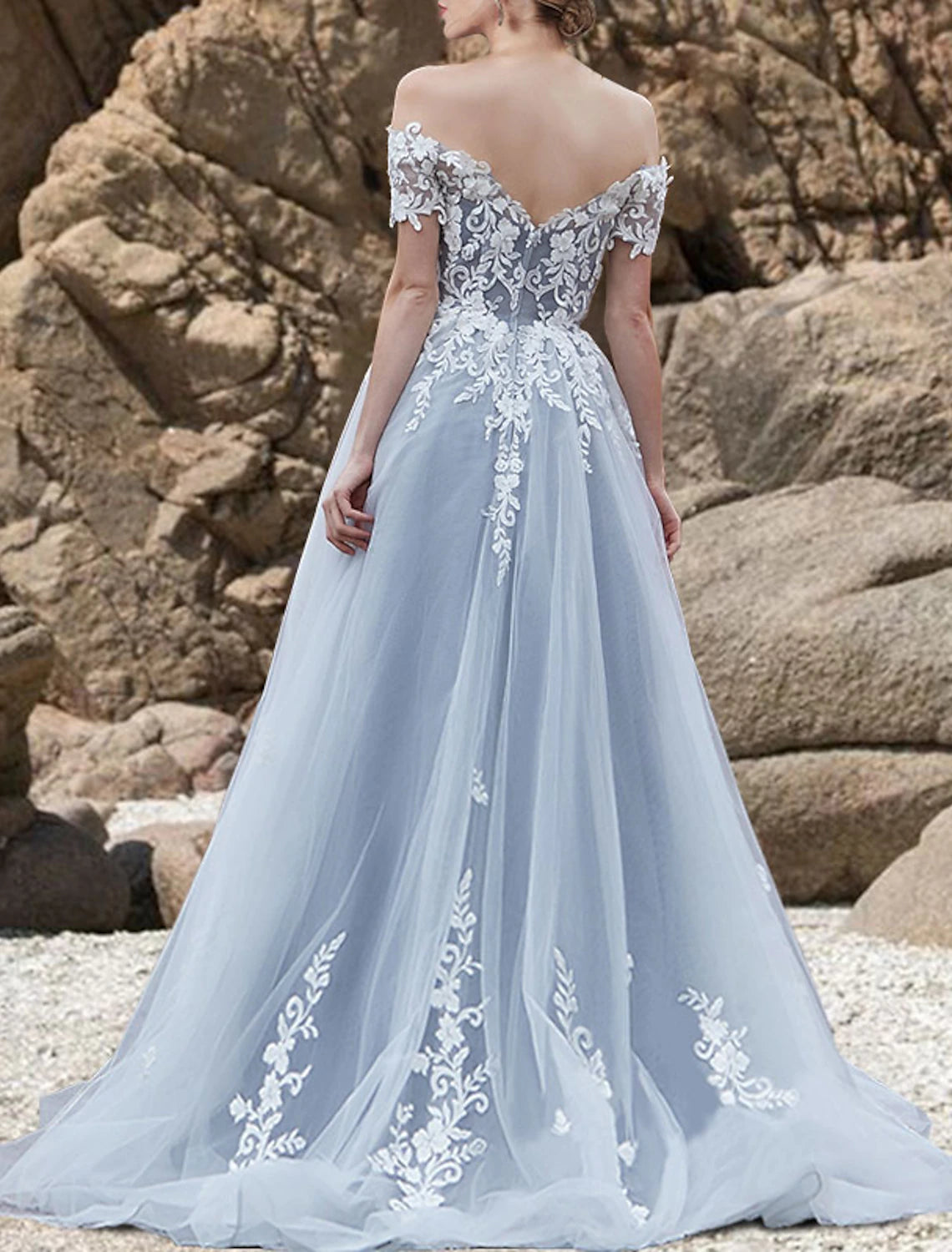 Vestidos de novia góticos de compromiso a color, vestidos de novia formales, corte A, hombros descubiertos, manga corta, cola larga, vestidos de novia de encaje con apliques de lazo(s).