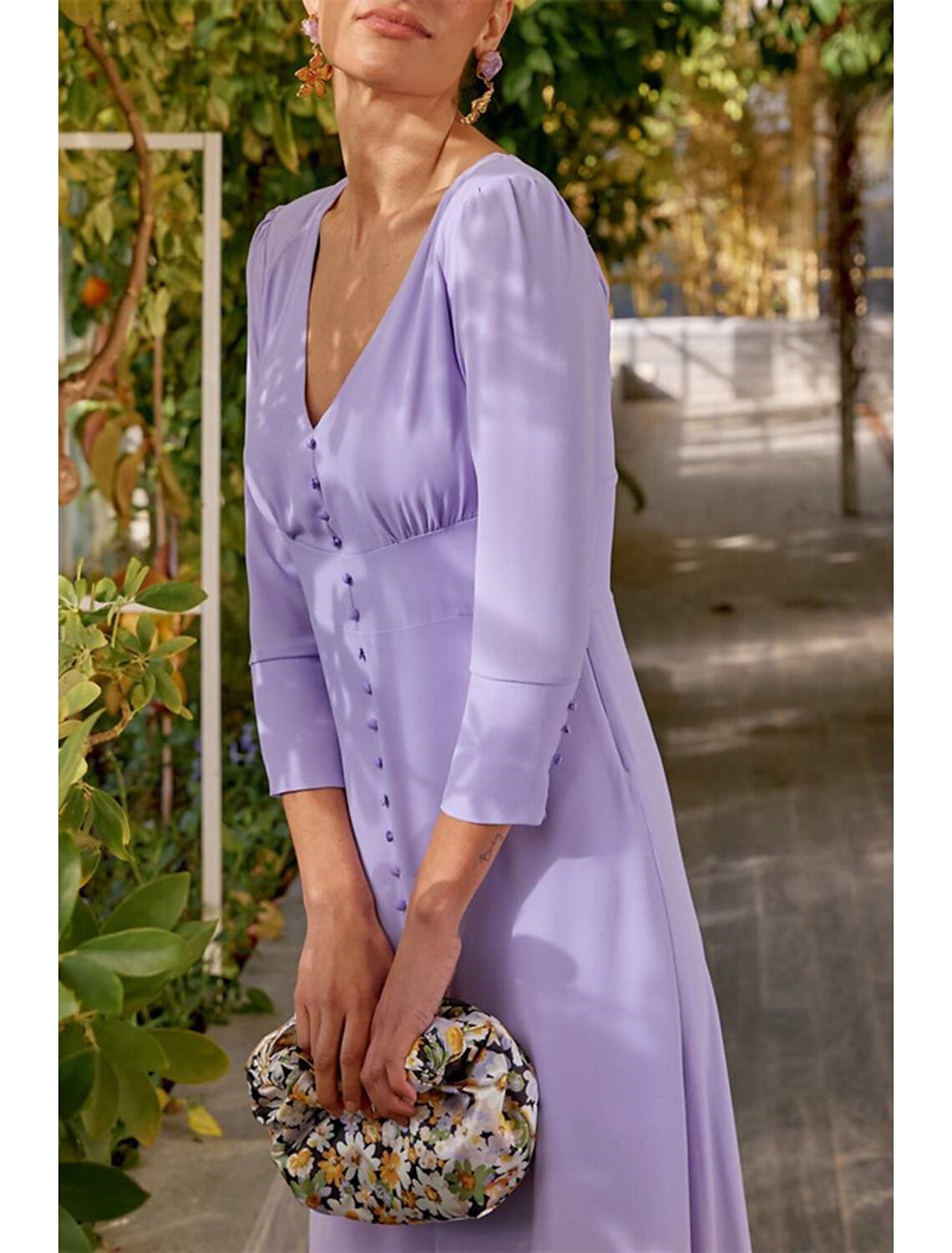 Vestido de cóctel con corte tubo/columna, estilo minimalista, para invitada de boda, graduación, largo hasta la rodilla, manga 3/4, escote en V, gasa con botones.