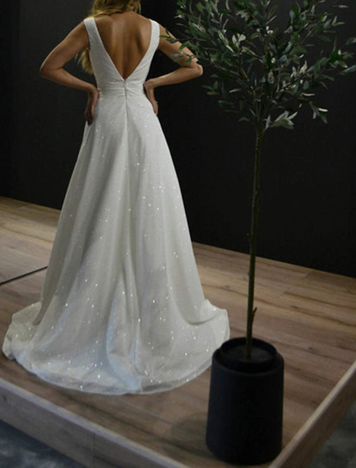 Abiti da ballo a trapezio, scintillanti, per matrimoni, compleanni, con strascico a ruota, senza maniche, scollo a V, per ricevimenti autunnali, in tulle con paillettes