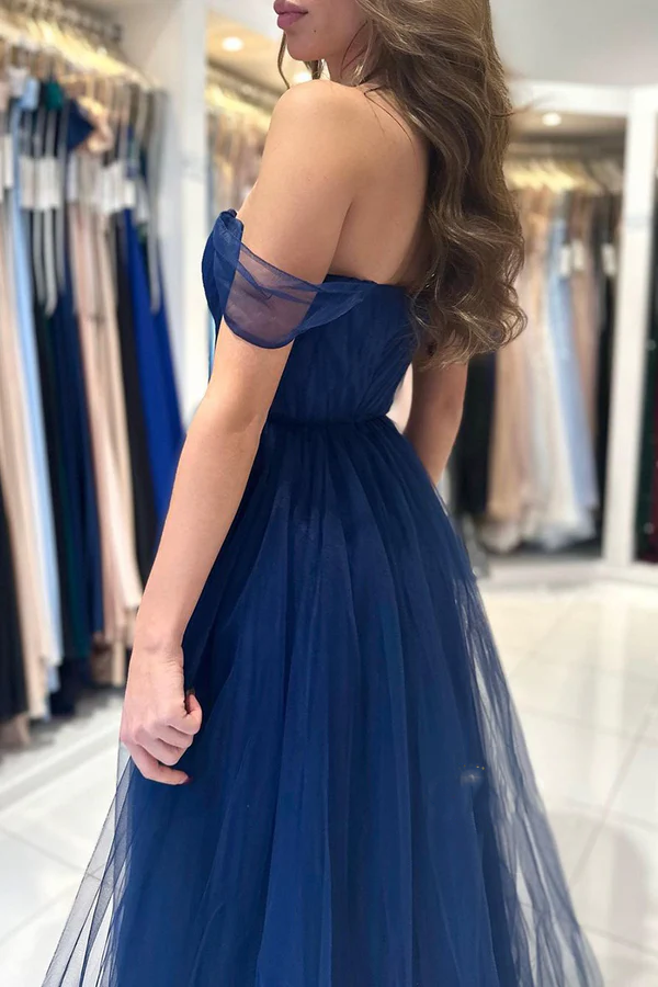 Vestido de noche formal de corte A con escote en forma de corazón de gasa plisada y bola larga