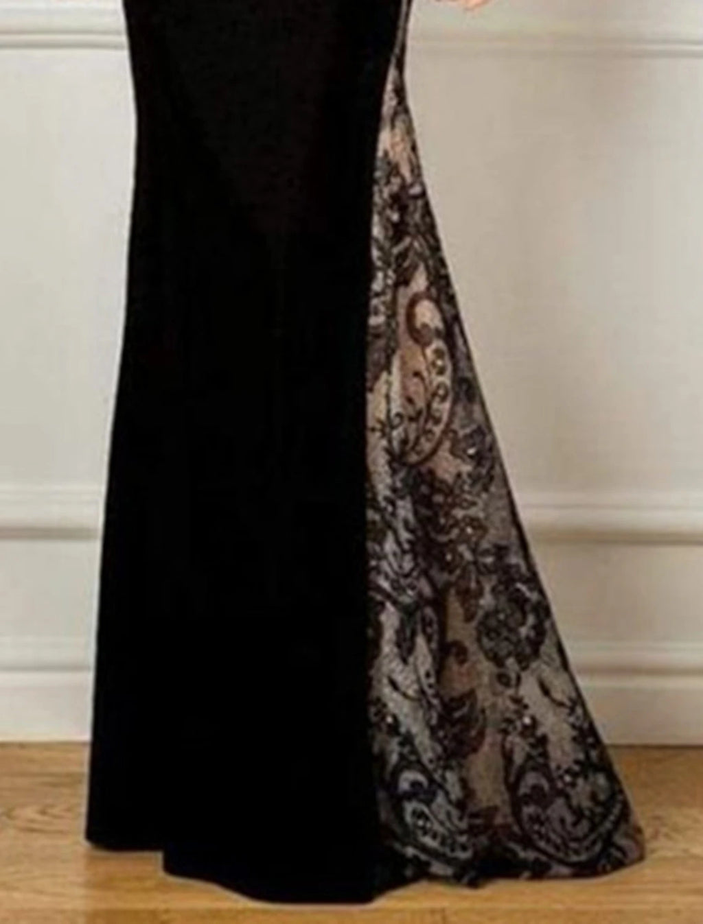 Abito da madre della sposa a sirena/tromba, elegante, per invitati al matrimonio, nero, con scollo gioiello, lunghezza pavimento, in pizzo, velluto, maniche lunghe, senza applicazioni, a blocchi di colore