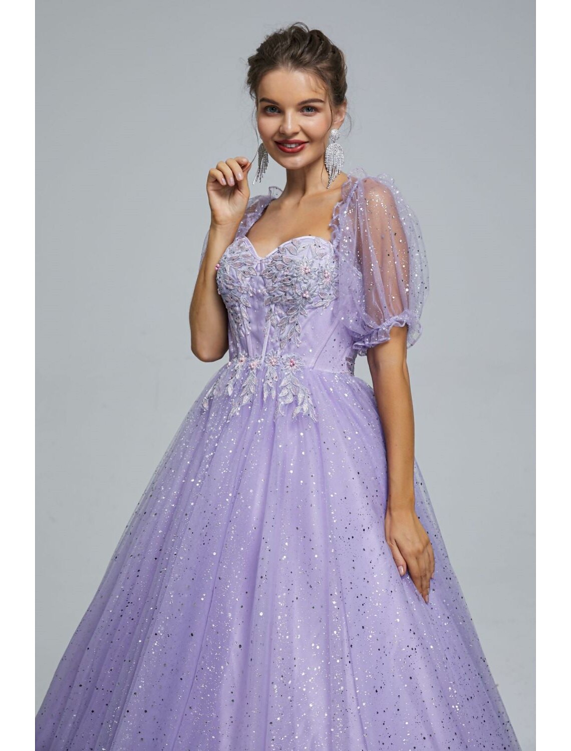 Vestido de fiesta de princesa, para graduación, quinceañera, largo hasta el suelo, manga corta, escote corazón, tul con apliques de lentejuelas.