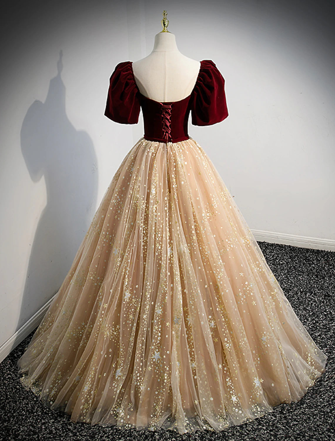 Vestidos de fiesta de corte A, vestido de princesa, vestido de fiesta de compromiso, largo hasta el suelo, manga corta, escote corazón, tul con lazo(s) y lentejuelas