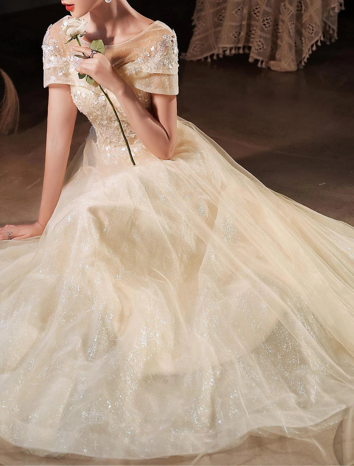 Vestido de noche elegante de fiesta formal con escote joya, manga corta, largo hasta el suelo, encaje con apliques de cuentas, corte A, espalda hermosa, 2025