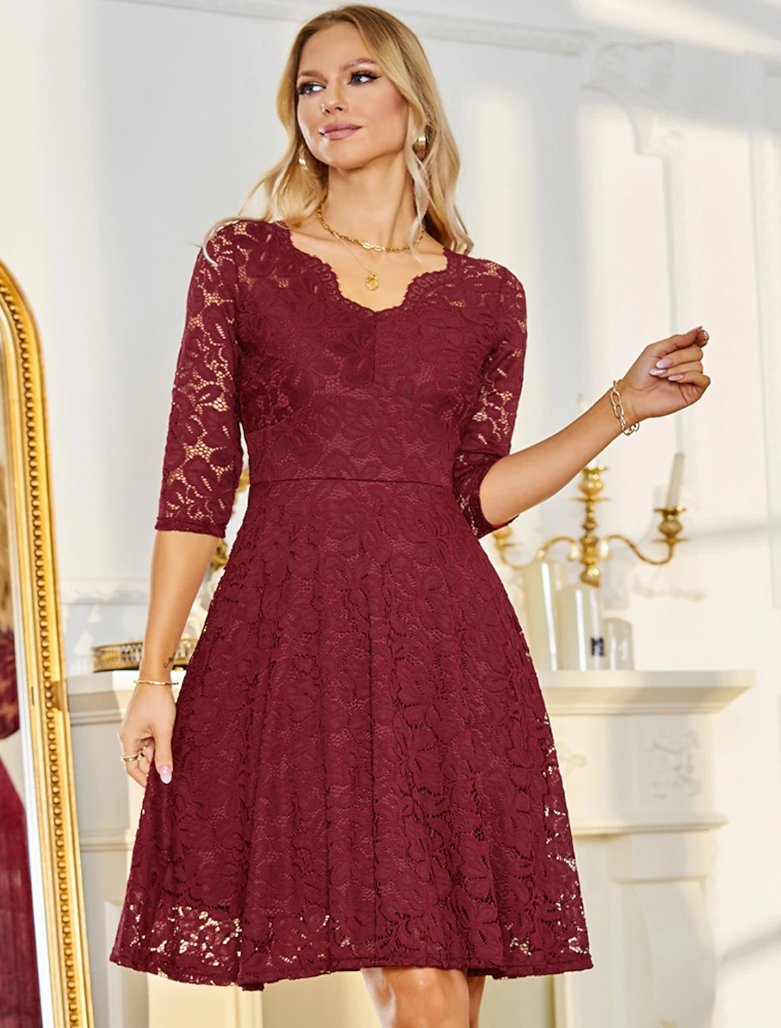 Vestidos de cóctel de corte A, elegantes vestidos de fiesta, vestidos de cóctel hasta la rodilla, media manga, escote en V, para invitadas de boda de otoño, con encaje y pliegues.