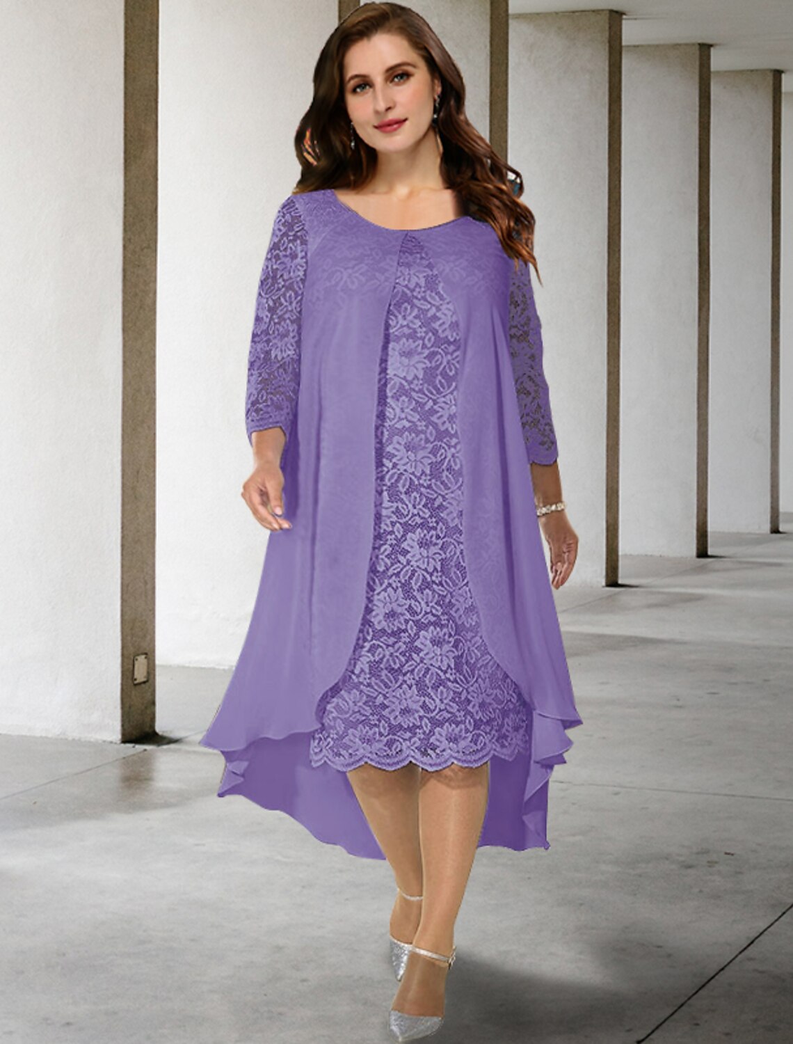 Abiti da sposa a trapezio per la madre della sposa, taglie forti, eleganti, con curve che nascondono la pancia, lunghezza al ginocchio, maniche corte, spalle scoperte, in chiffon con applicazioni