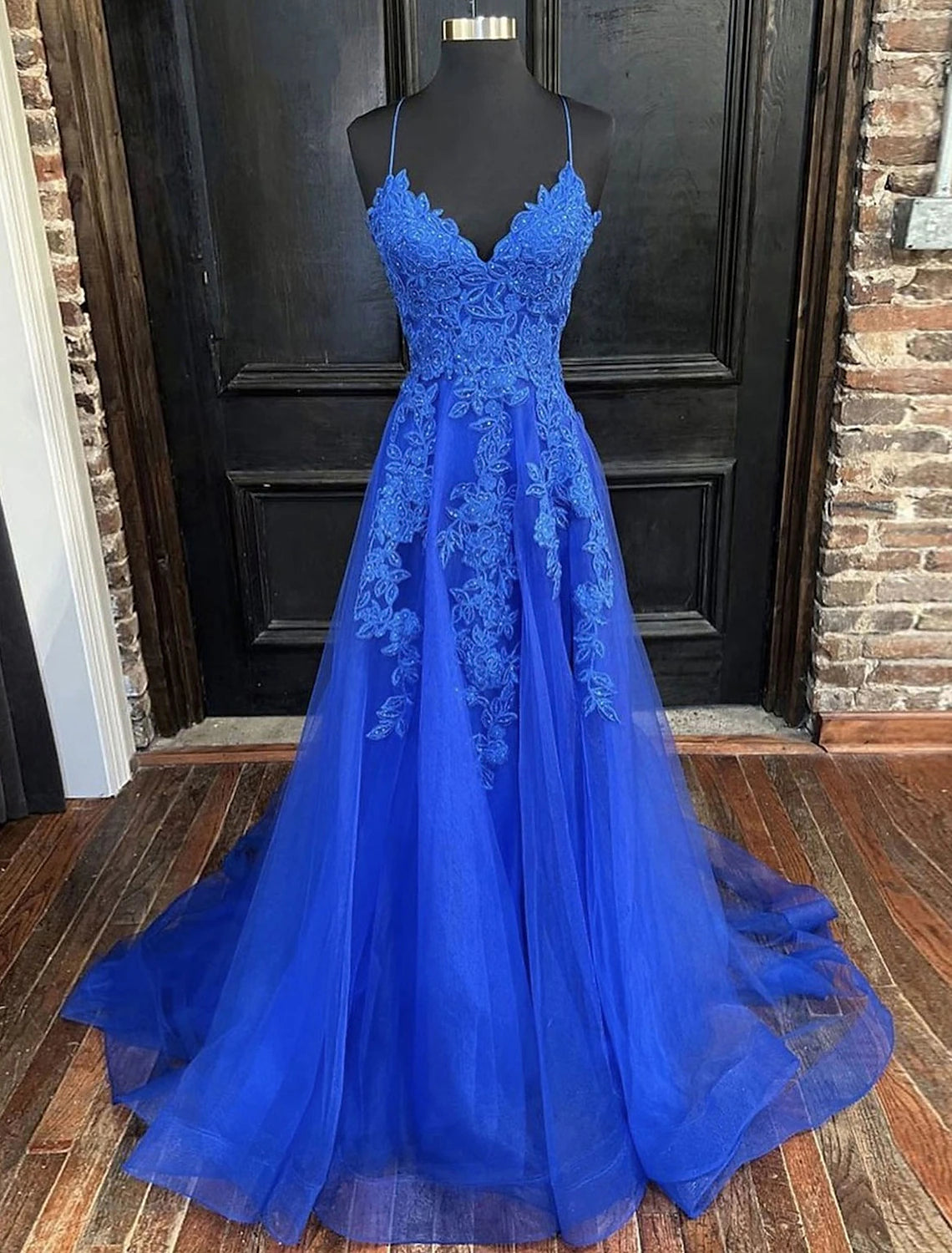 Royal Blue A-Line Sweetheart Tulle Floor-Length Evening Dress with Lace Applique Bodice