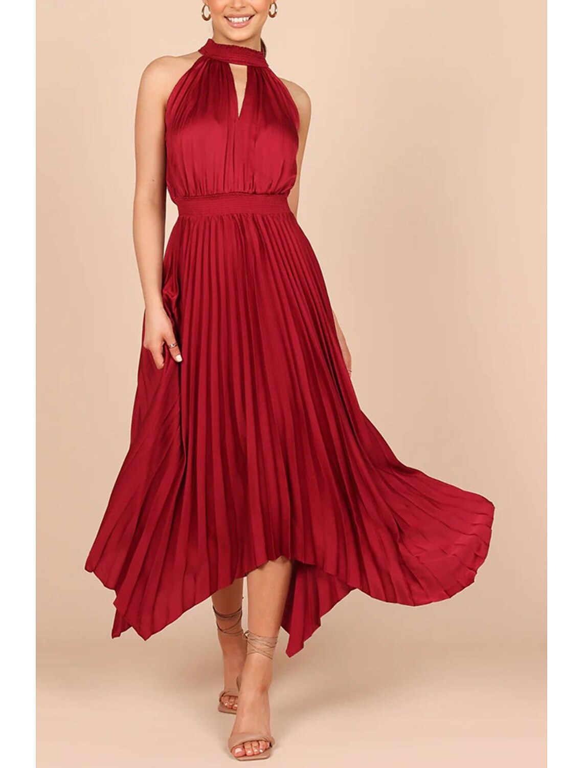 Vestidos de fiesta de corte A, vestido informal, para invitados de boda, asimétrico, sin mangas, cuello halter, satén con pliegues
