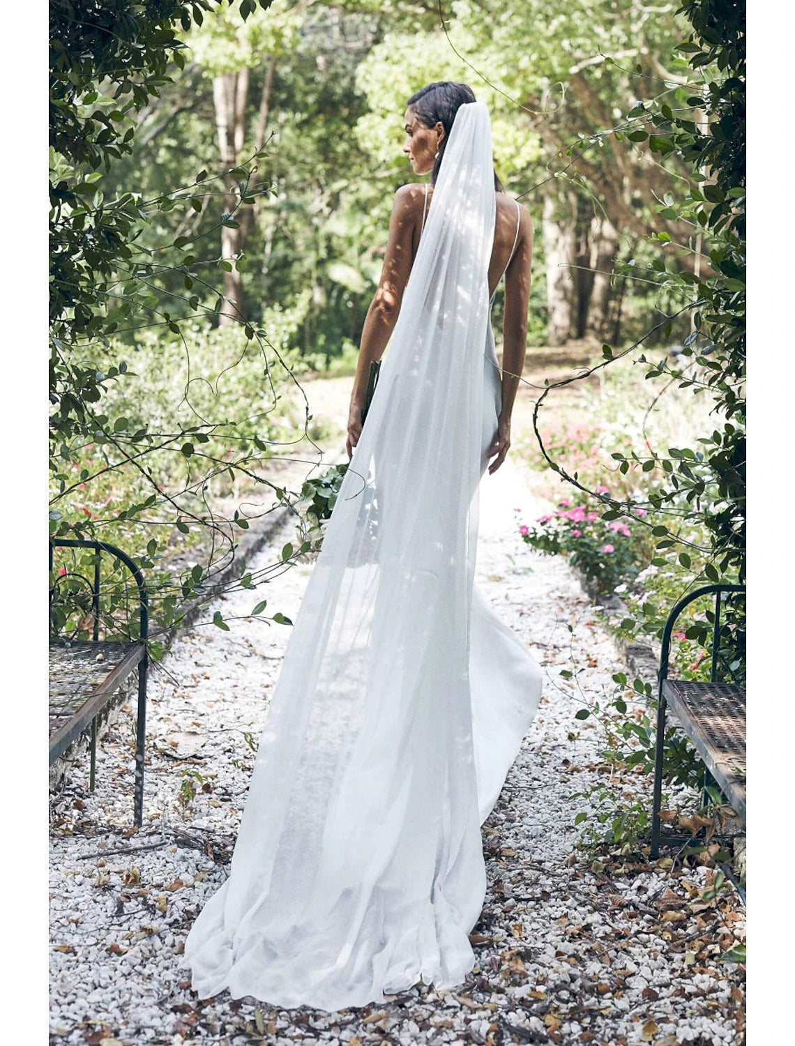 Jimiss - Vestido de gasa de una sola capa con velo de catedral de estilo minimalista/clásico de color sólido de 110,24 pulgadas (280 cm) que deja una profunda impresión en 2025