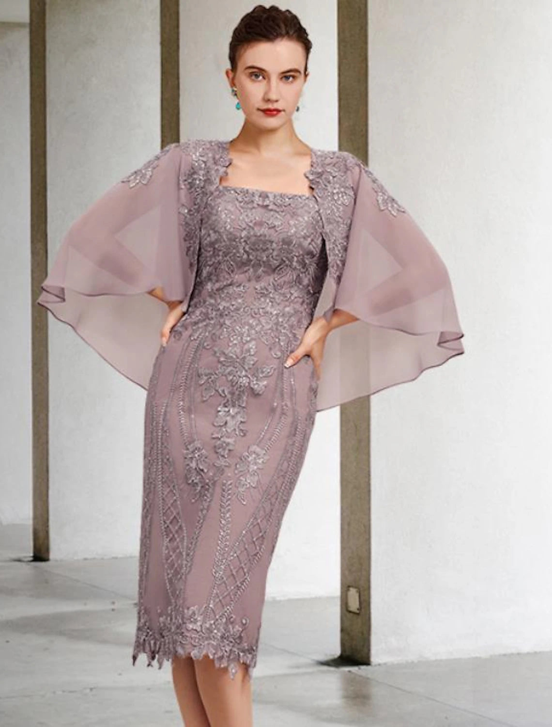 Abito da madre della sposa a tubino/colonna, elegante, vintage, con scollo quadrato, lunghezza al ginocchio, in chiffon, pizzo, senza maniche, con applicazioni
