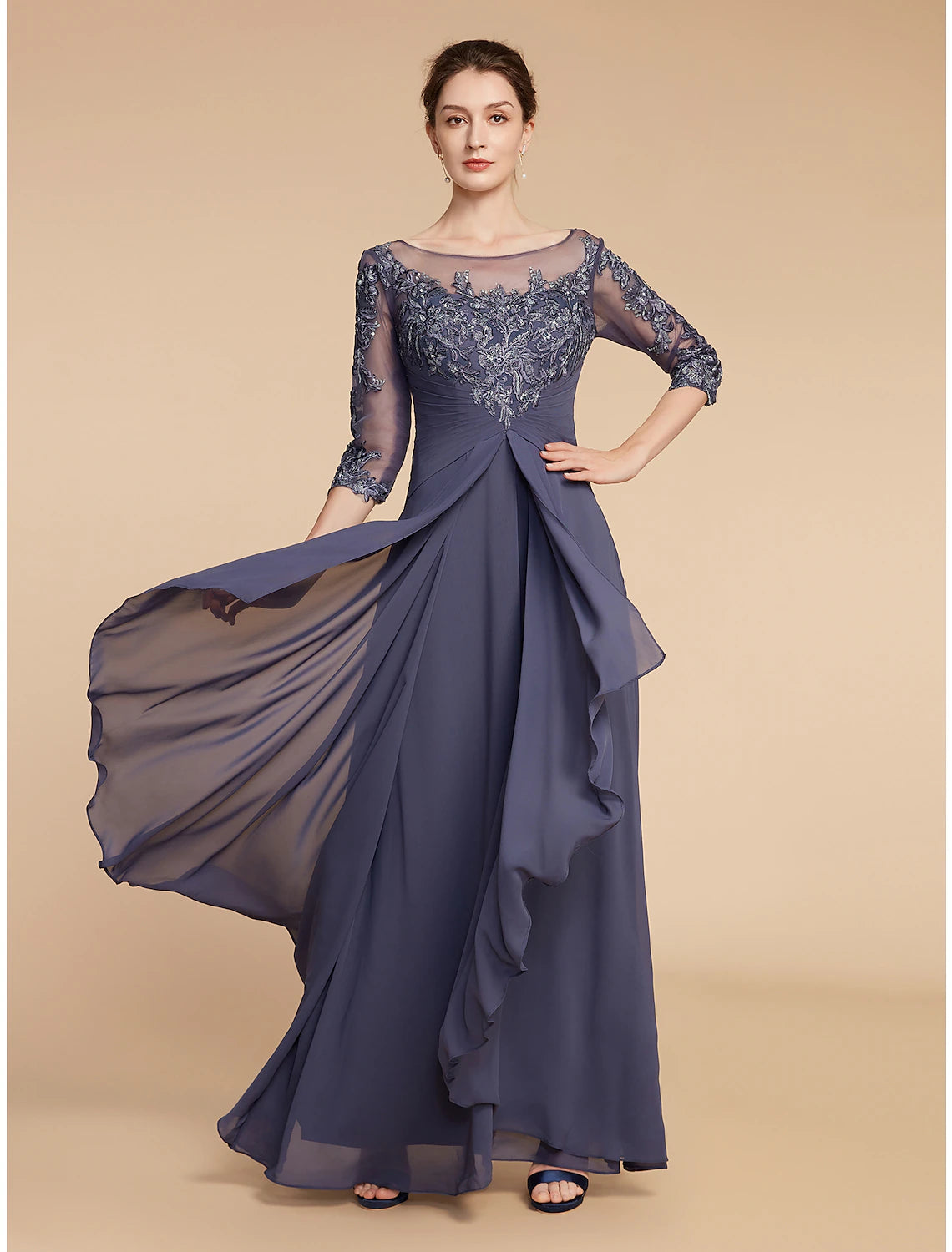 Abito da madre della sposa a trapezio, elegante, con scollo a V, lunghezza al pavimento, in chiffon e pizzo, maniche a 3/4 con applicazioni di volant