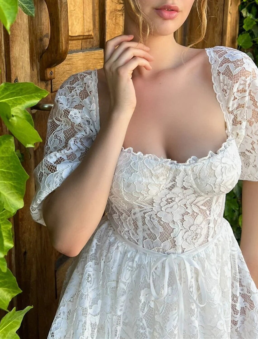 Vestidos de novia blancos de recepción, corte A, escote corazón, media manga, largo hasta la rodilla, de encaje, con apliques, color liso