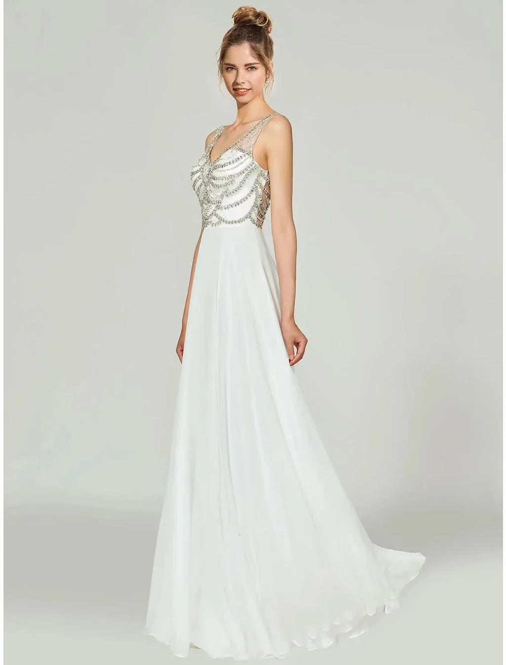 Abito da sera a trapezio con schiena scoperta, lungo fino al pavimento, senza maniche, scollo a V, in chiffon con strass