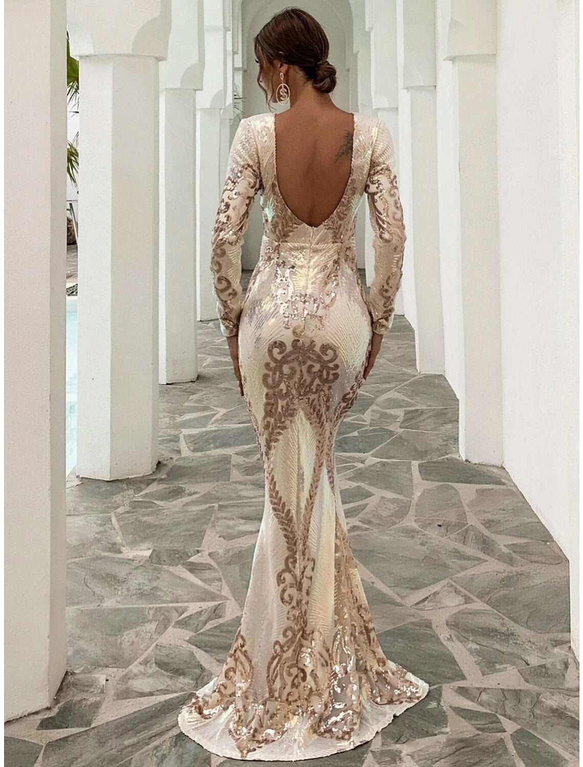 Glamorous Gold Sequin Mermaid Floor-Length Evening Dress with Boat Neck