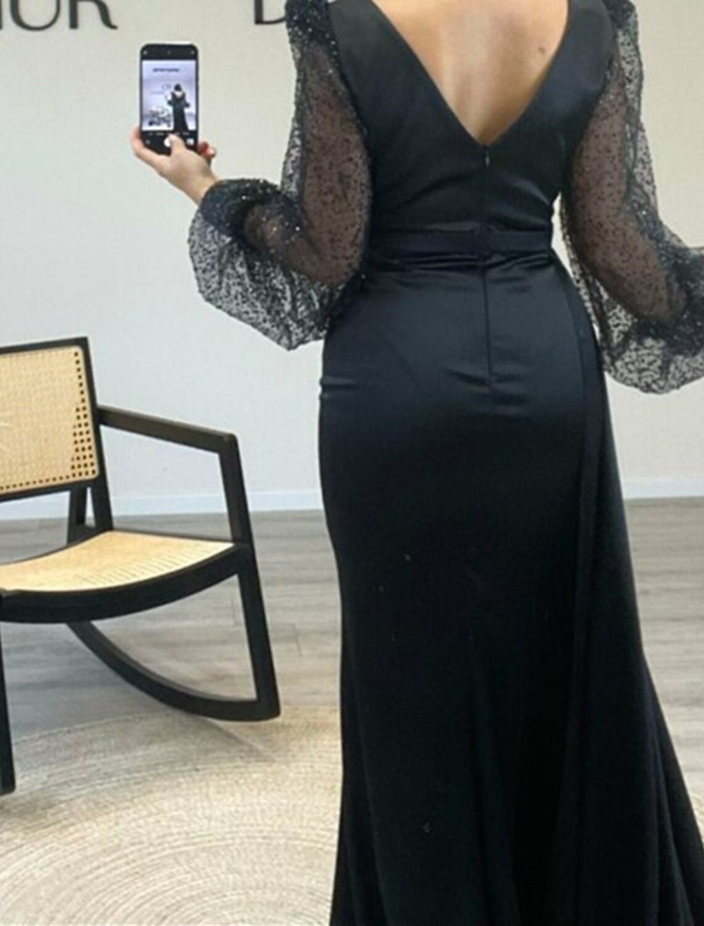 Vestido de noche de corte A, negro, talla grande, brillante, formal, cóctel, fiesta, cola, manga larga, escote en V, cinturón/faja, charmeuse con abertura de lentejuelas fruncidas