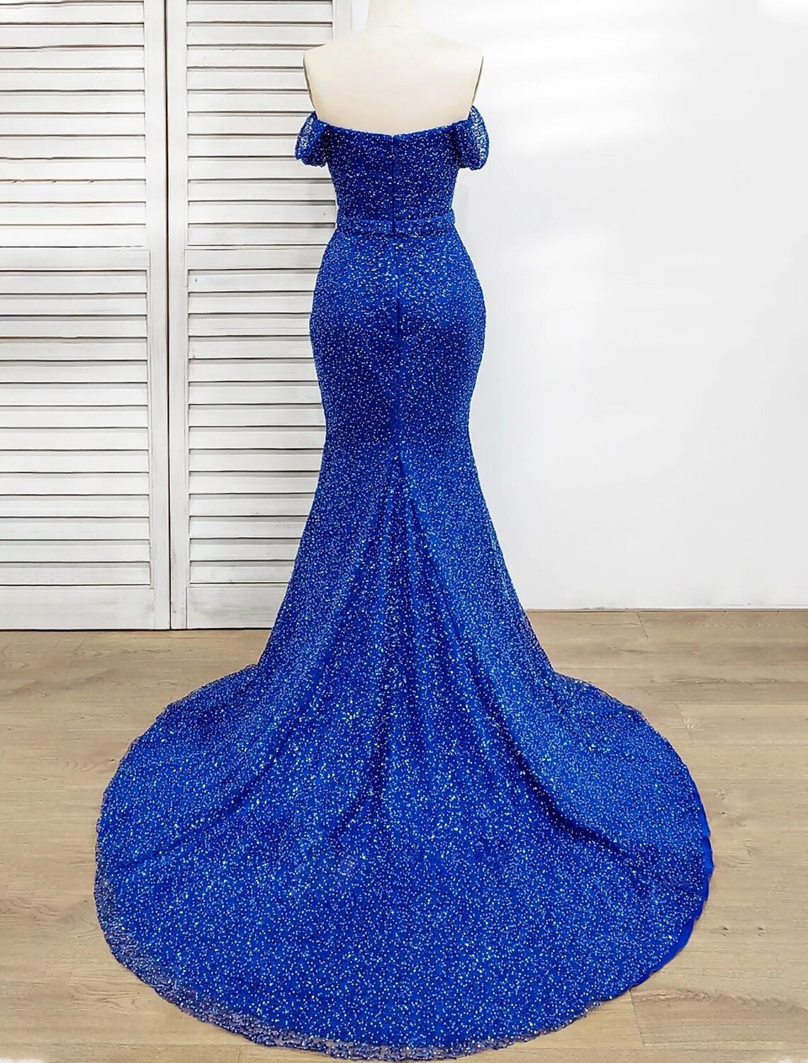 Vestido de noche elegante de sirena/trompeta, vestido formal de graduación, largo hasta el suelo, manga corta, hombros descubiertos, con lentejuelas
