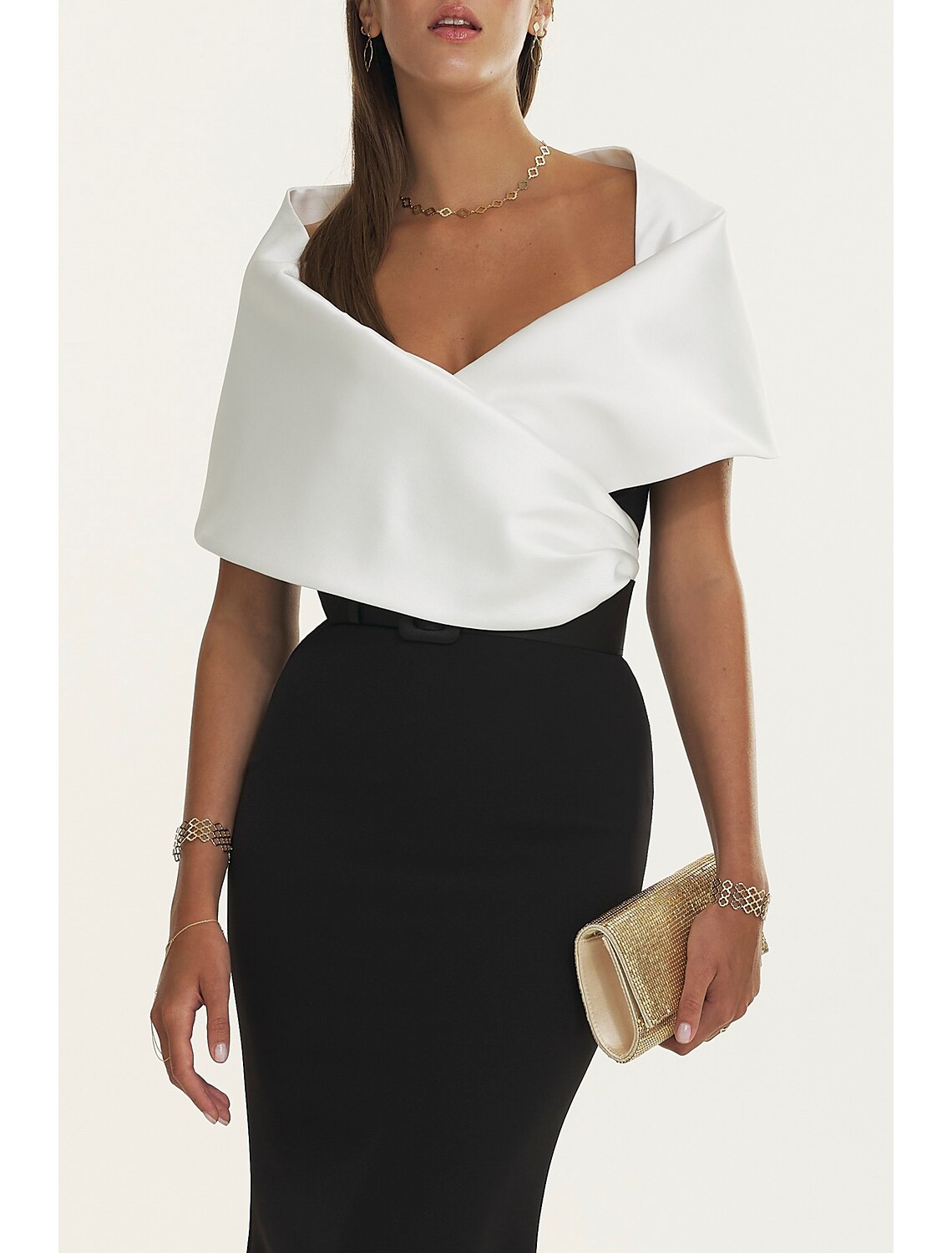 Vestido de noche negro de sirena, elegante, formal, de otoño, con cola larga y mangas cortas, hombros descubiertos, cinturón/faja de satén con pliegues.