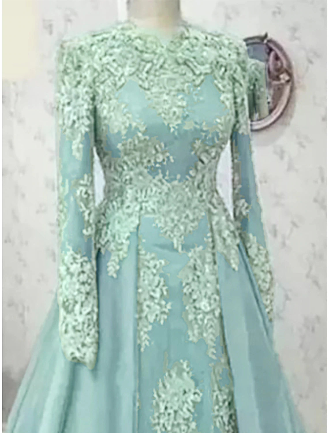 Abito da madre della sposa a trapezio, elegante, formale, da festa, lussuoso, con scollo a cuore, strascico a ruota, in raso, pizzo, maniche lunghe, con pieghe, tinta unita