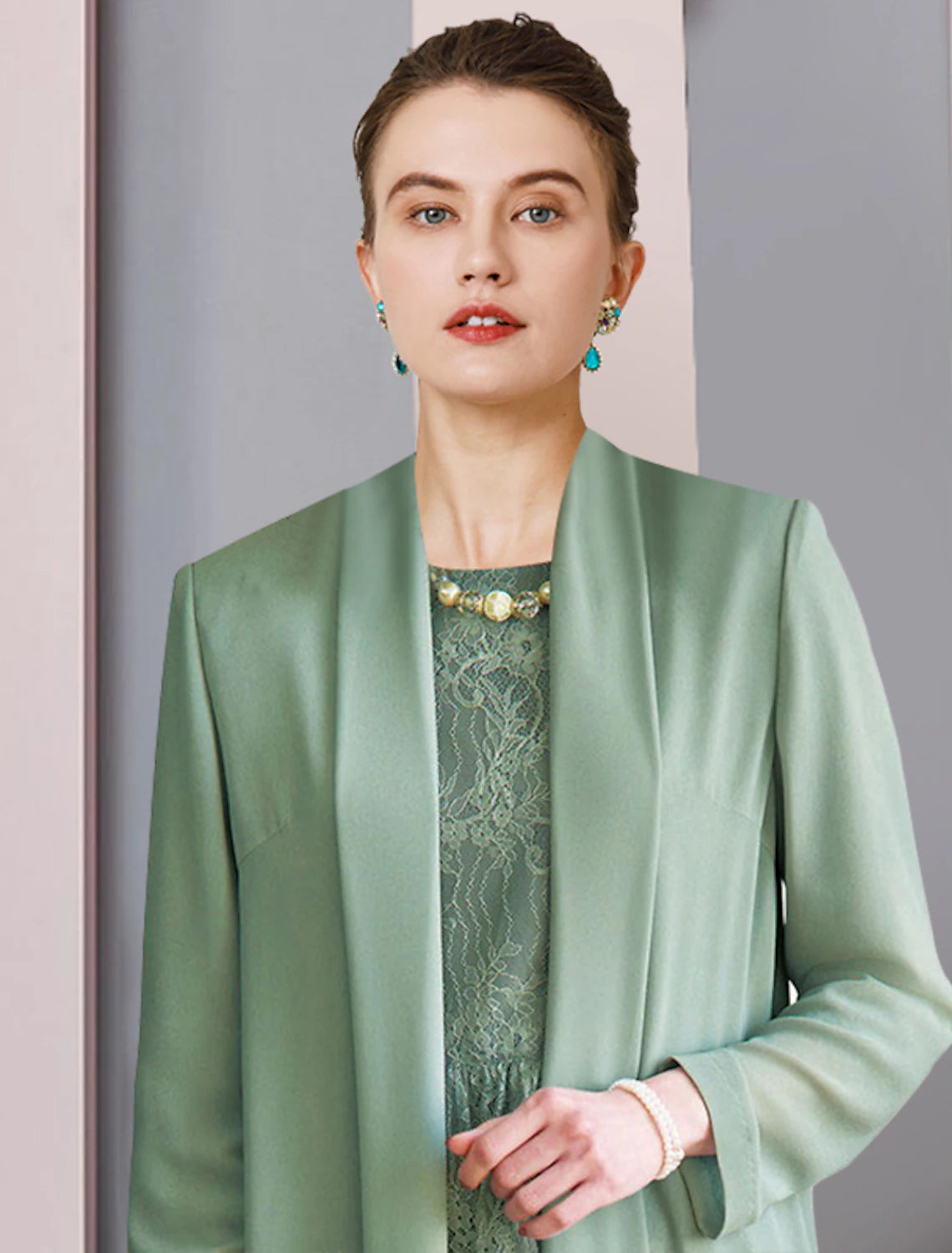 Vestido de dos piezas tipo tubo/columna para madre de la novia, elegante, con escote redondo, largo hasta la rodilla, de gasa con encaje, mangas 3/4 y chaqueta de color liso.