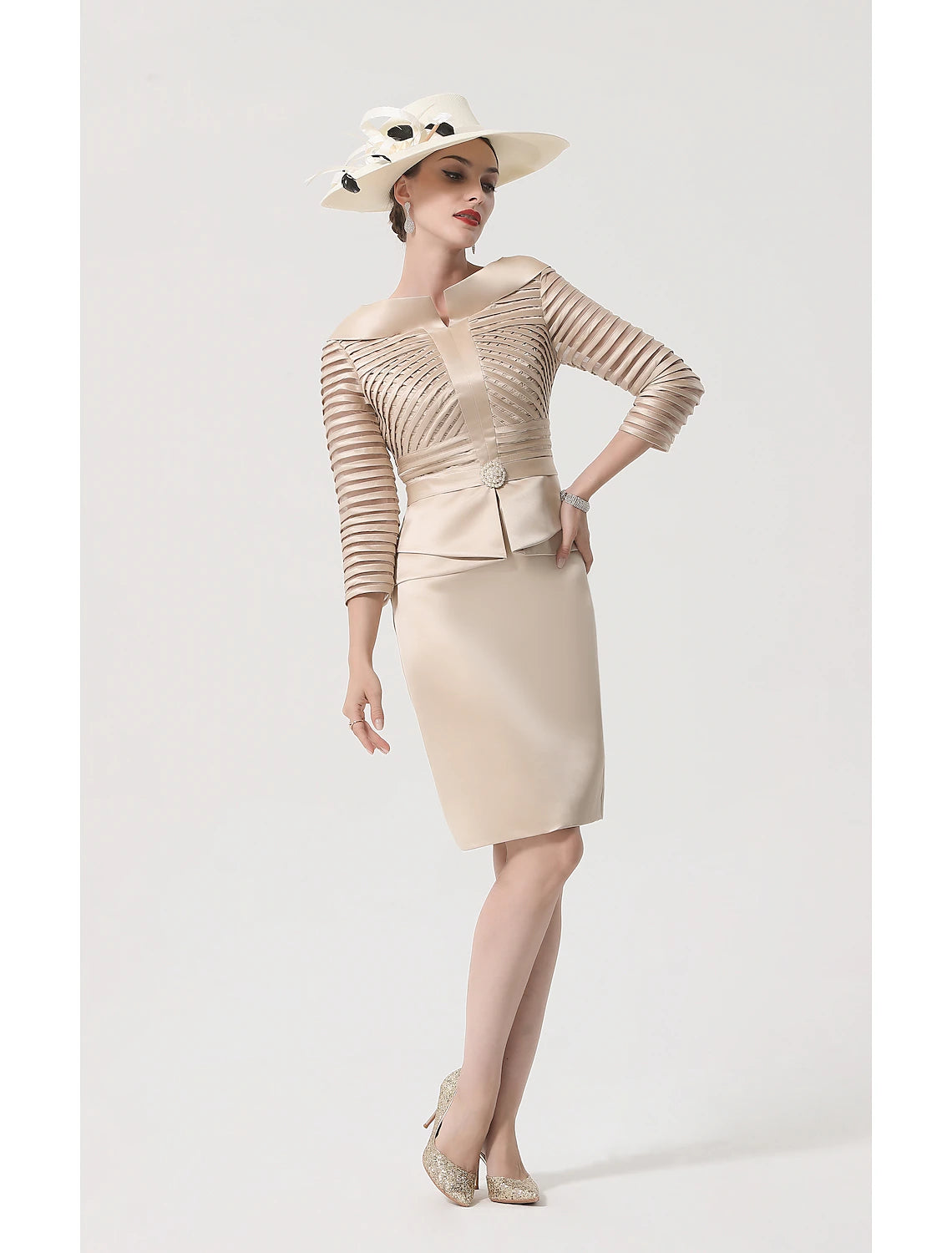 Abito da madre della sposa a tubino/colonna, vintage, taglie forti, elegante, scollo a barca, lunghezza al ginocchio, in raso, manica a 3/4 con fascia/nastro e cristalli