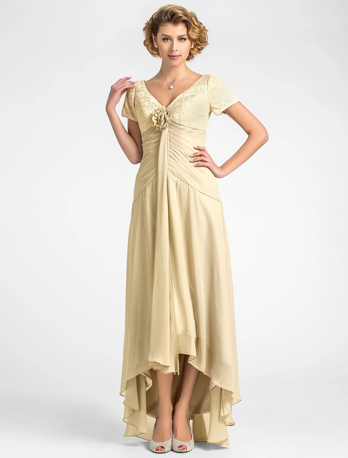 Abito da madre della sposa a trapezio con scollo a V asimmetrico, in chiffon, a maniche corte, con pieghe e fiori