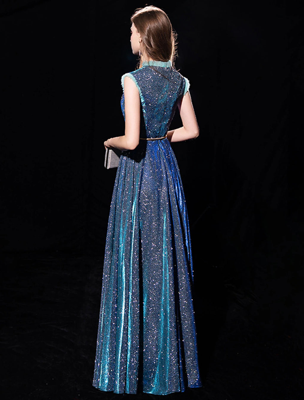 Abito da sera formale elegante a trapezio, scintillante e brillante, con collo alto, senza maniche, lunghezza pavimento, in tulle con fascia/nastro