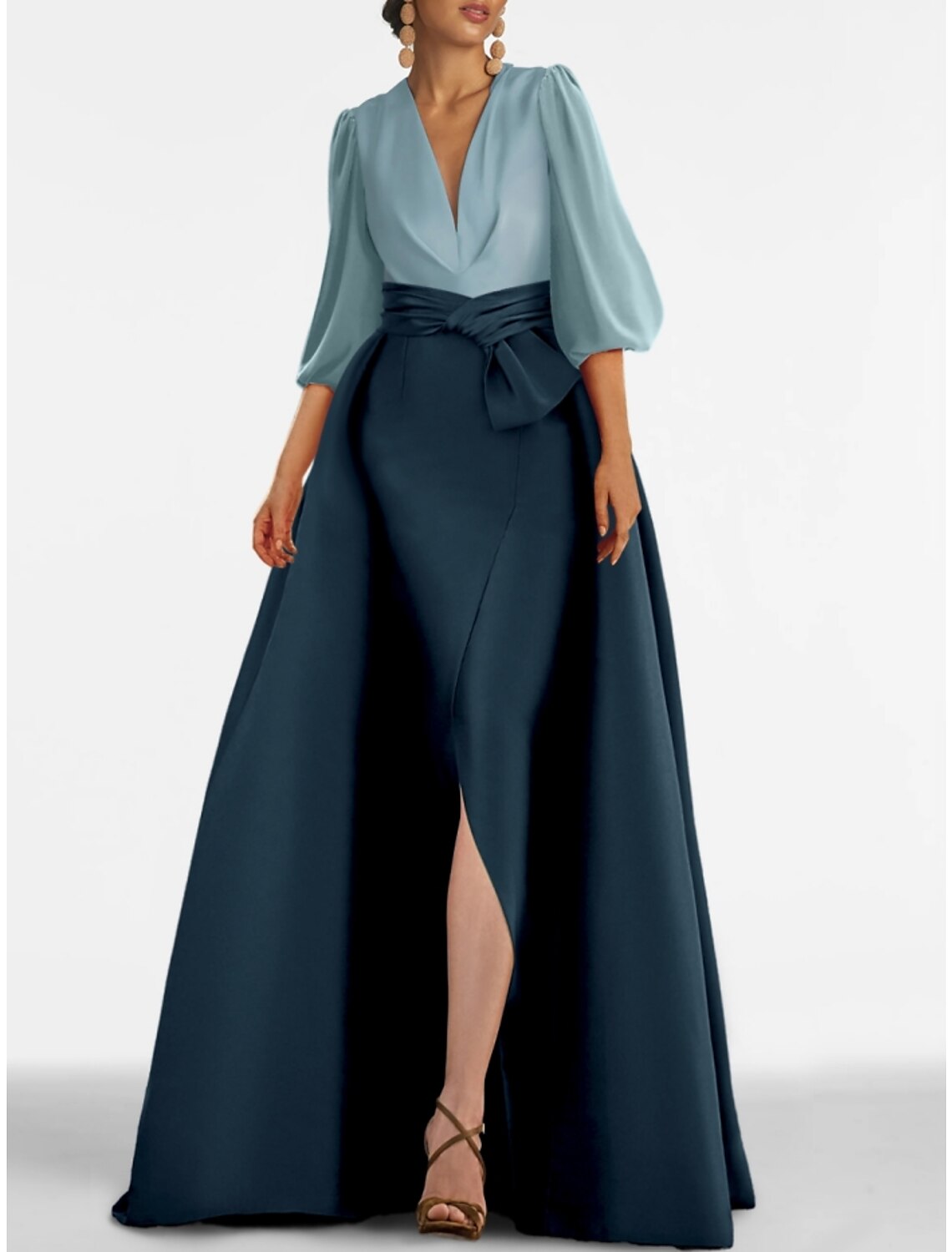 Abito da sera a trapezio, elegante, formale, con strascico a spazzola, mezza manica, scollo a V, in raso con fiocco/fiocchi, pieghe e spacco 2025