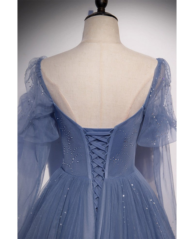 Bellissimo abito lungo da festa con perline trasparenti blu, abito da sera a forma di A con maniche lunghe, schiena scoperta e lunghezza al pavimento