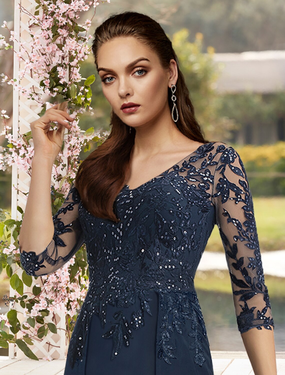 Vestido elegante para madre de la novia, con corte en V, brillo y columna, largo hasta el suelo, de gasa, encaje, mangas 3/4 con apliques de lentejuelas