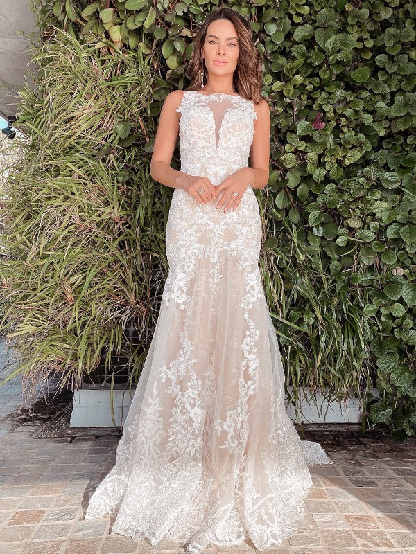 Abiti da sposa a sirena/tromba con scollo a barchetta, applicazioni in tulle, senza maniche e strascico