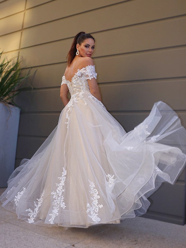 Vestidos de novia de corte A/princesa, de tul, hombros descubiertos, mangas cortas, apliques y largo hasta el suelo