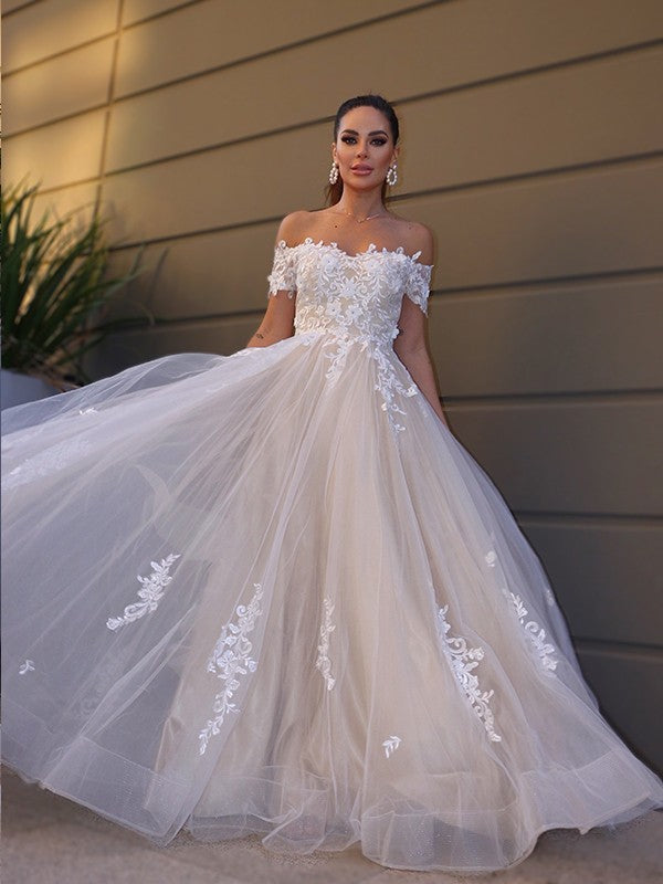Vestidos de novia de corte A/princesa, de tul, hombros descubiertos, mangas cortas, apliques y largo hasta el suelo