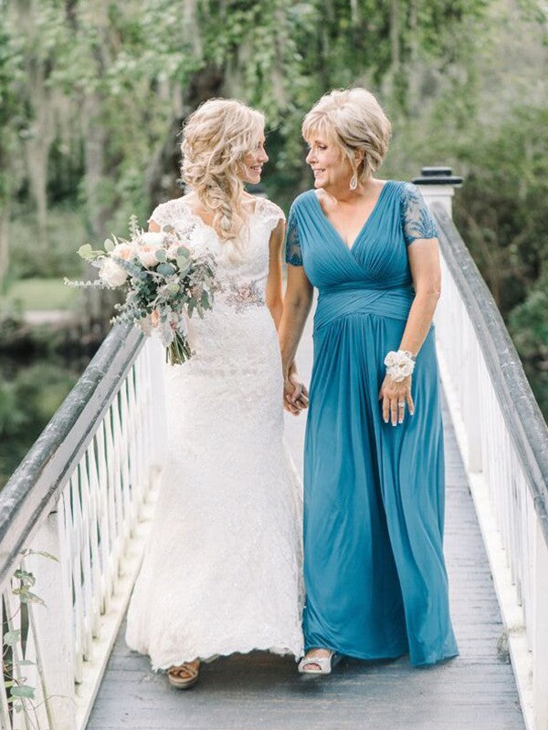 Vestidos para madre de la novia de corte A/princesa, de gasa, fruncidos, escote en V, mangas cortas y largo hasta el suelo